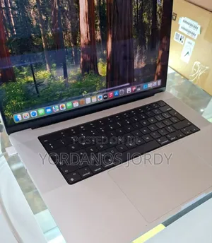 Photo - New Laptop Apple MacBook Pro M1 16GB Apple M1 Pro SSD 1T