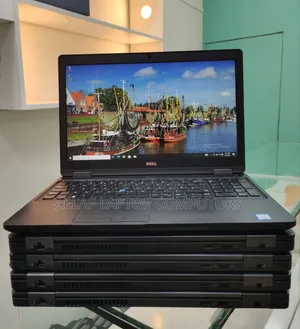 New Laptop Dell Precision 15 3520 16GB Intel Core I7 SSD 512GB