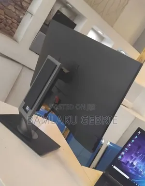 Photo - New Dell 24 Inch 
Dell 24" Inch Monitor
Frameless