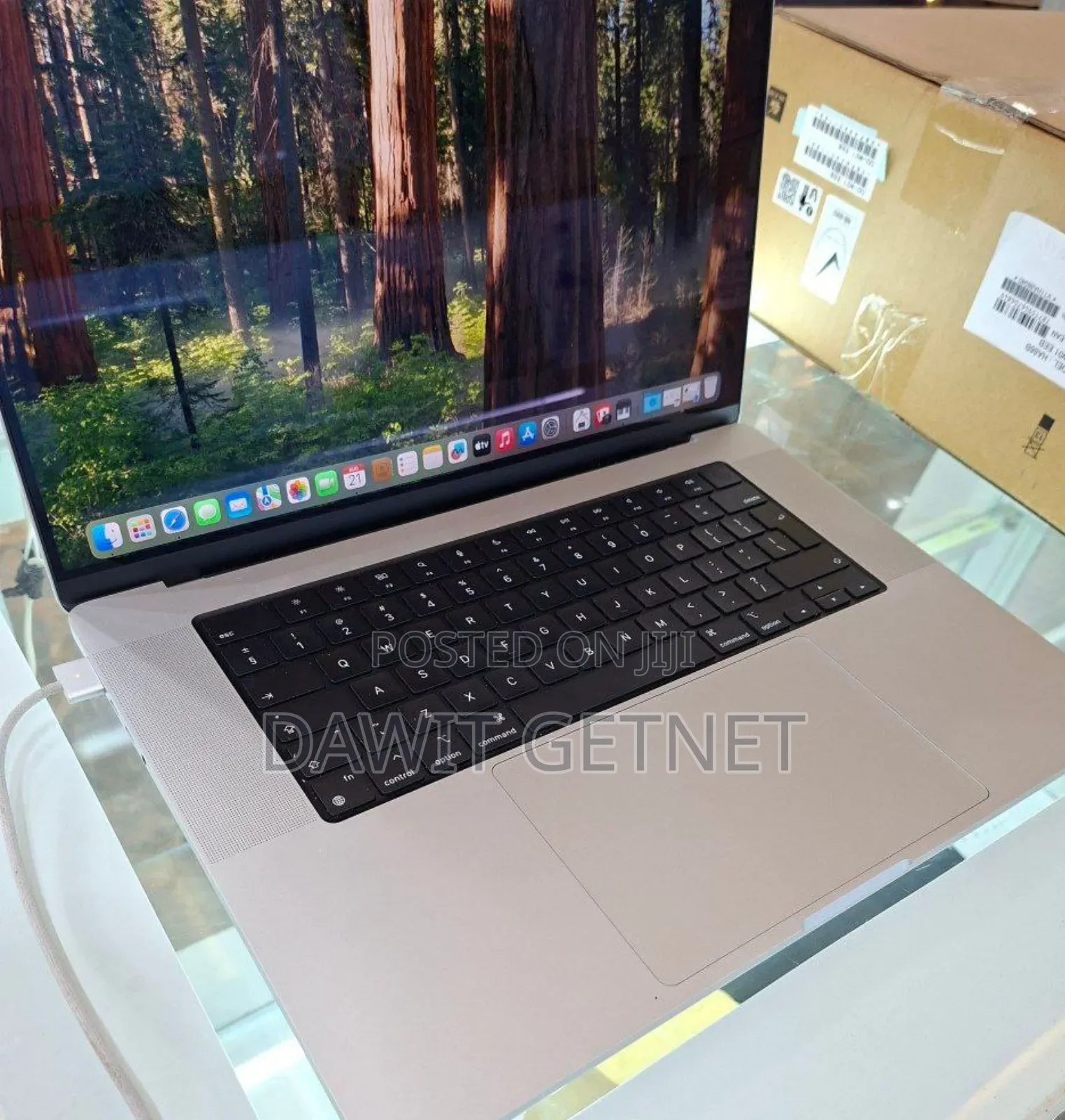 New Laptop Apple MacBook Pro 2019 16GB Intel Core I7 SSD 1T