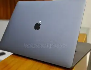 New Laptop Apple MacBook Pro 2019 32GB Intel Core I9 SSD 1T