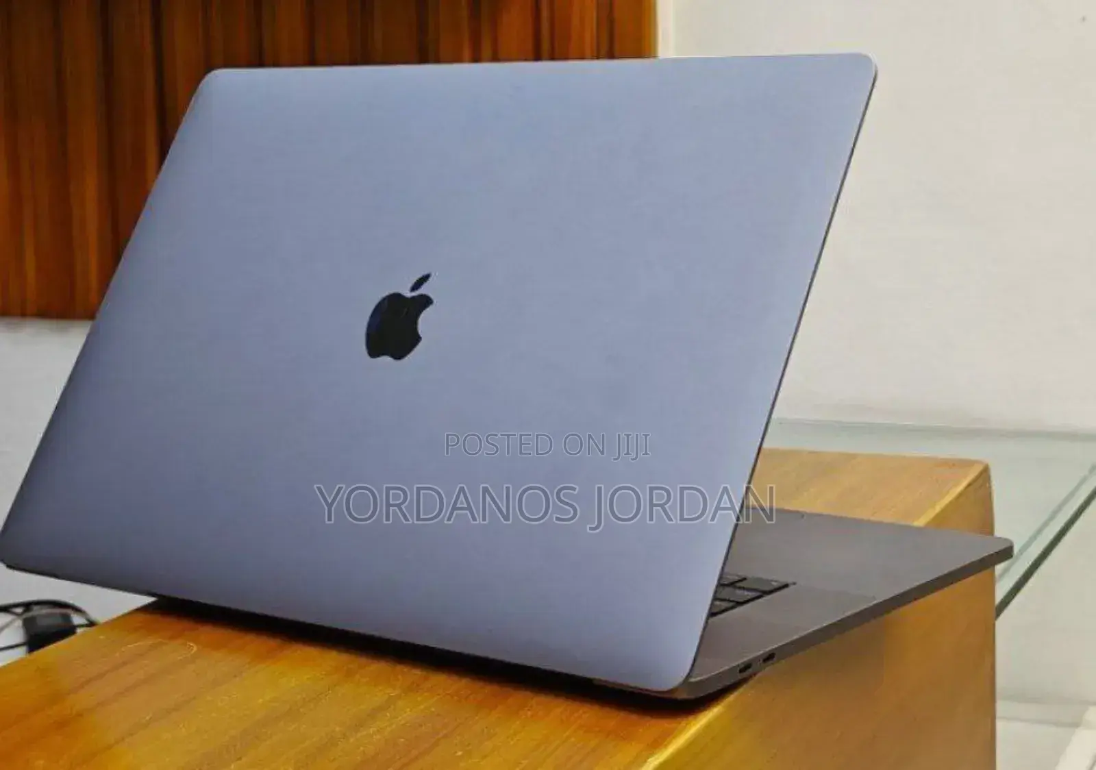 New Laptop Apple MacBook Pro 2019 32GB Intel Core I9 SSD 1T