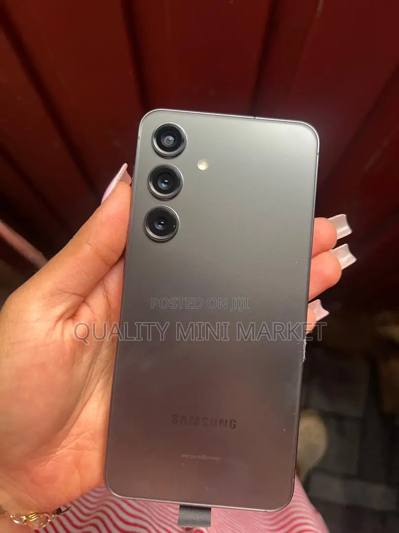 New Samsung Galaxy S24 128 GB Black