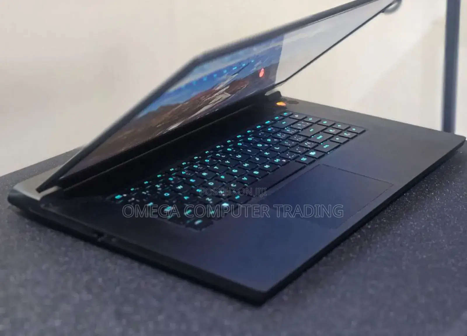 New Laptop Alienware M17x R2 16GB AMD Ryzen 7 SSD 1T
