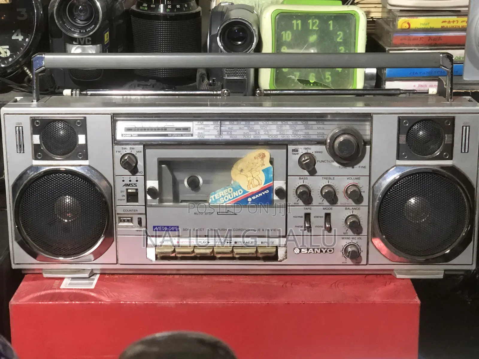 Antique and Vintage Items for Rent