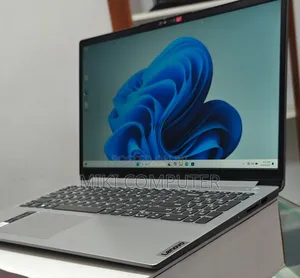 New Laptop Lenovo Ideapad 3 16GB AMD Ryzen 5 SSD 512GB