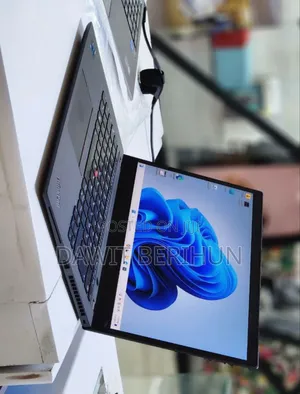 Photo - New Laptop Lenovo ThinkPad T14 16GB Intel Core I7 SSD 512GB