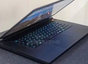 New Laptop Alienware M17x R2 16GB AMD Ryzen 7 SSD 1T
