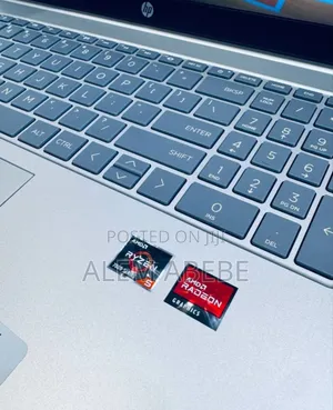 Laptop HP Stream Notebook 8GB AMD Ryzen 5 SSD 512GB