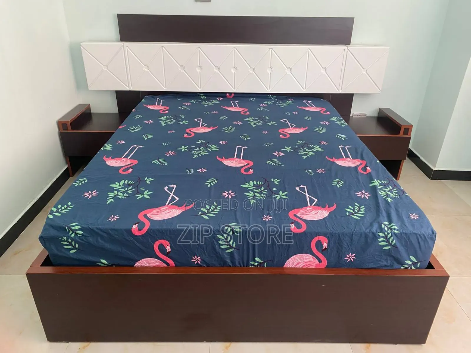 Classic Bed With High Quality