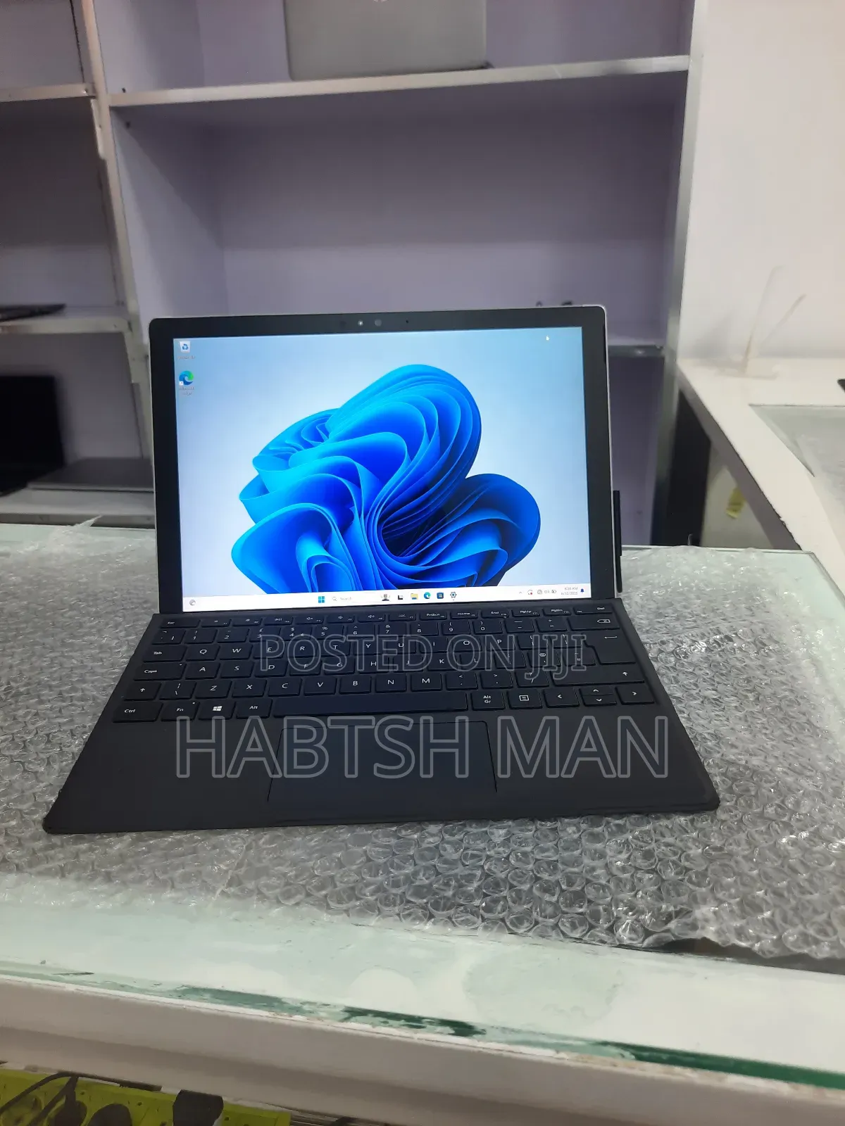 New Laptop Microsoft Surface Pro 4 8GB Intel Core I5 SSD 256GB