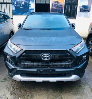 Photo - Toyota RAV4 2020 Black