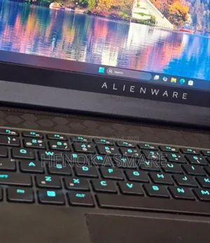 New Laptop Dell Allienware M18 R1 16GB AMD Ryzen 7 SSD 1T