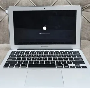 New Laptop Apple MacBook 2015 4GB Intel Core I5 SSD 128GB