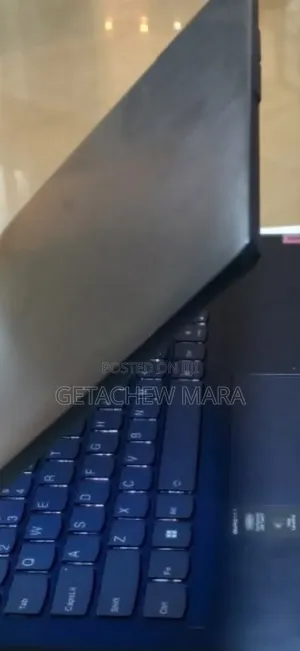New Laptop Lenovo Ideapad 3 8GB Intel SSD 256GB