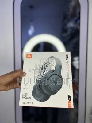 Photo - JBL Headset