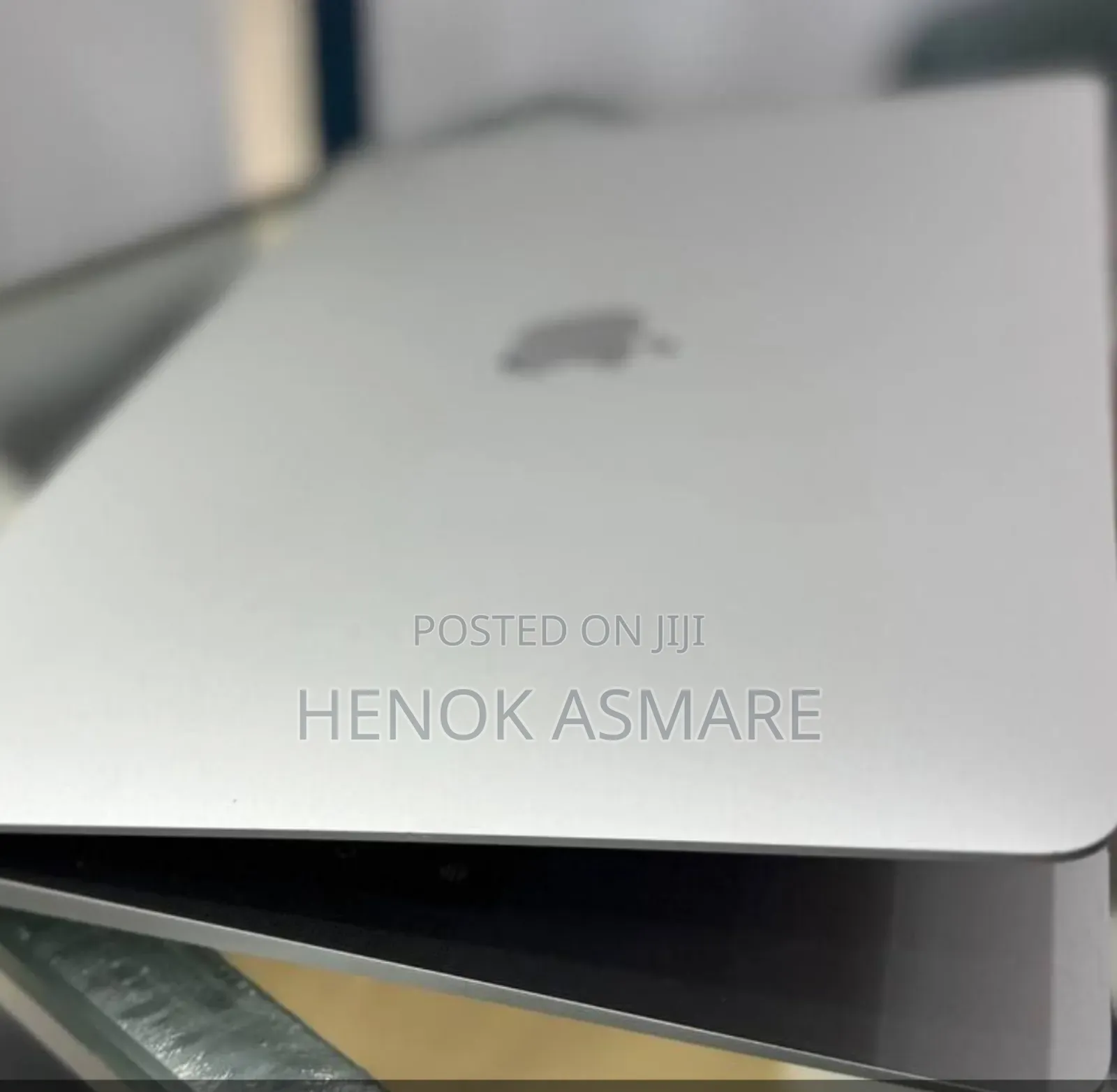 New Laptop Apple MacBook Pro M1 8GB Apple M1 SSD 256GB