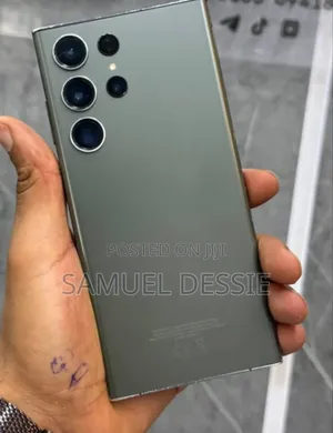 Photo - New Samsung Galaxy S23 Ultra 256 GB