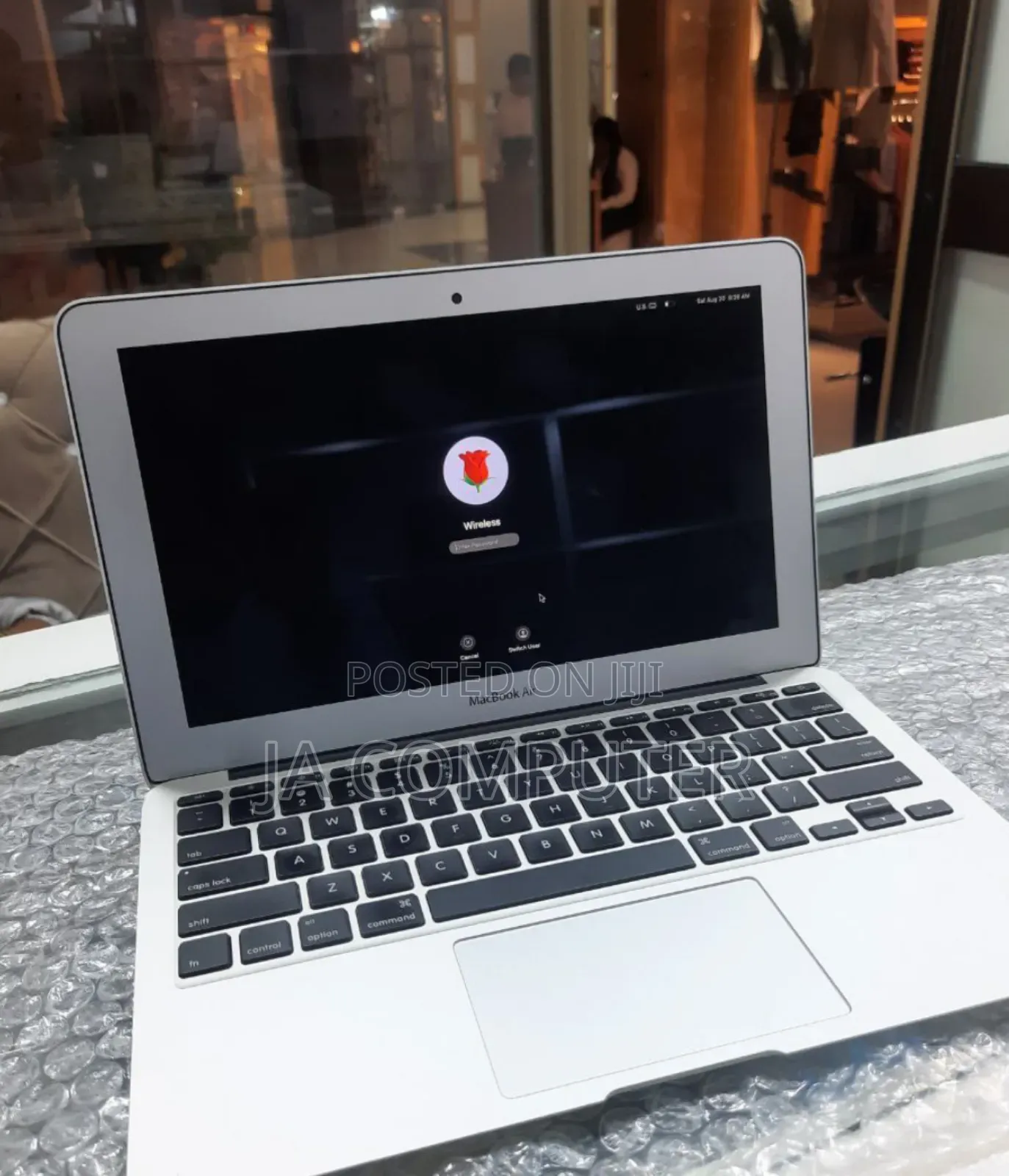 New Laptop Apple MacBook Air 2015 4GB Intel Core I5 SSD 128GB