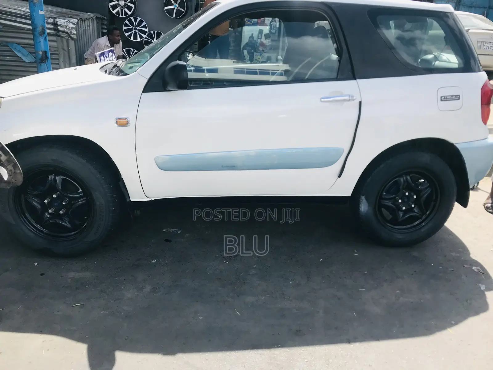 Toyota RAV4 Automatic 2003 White