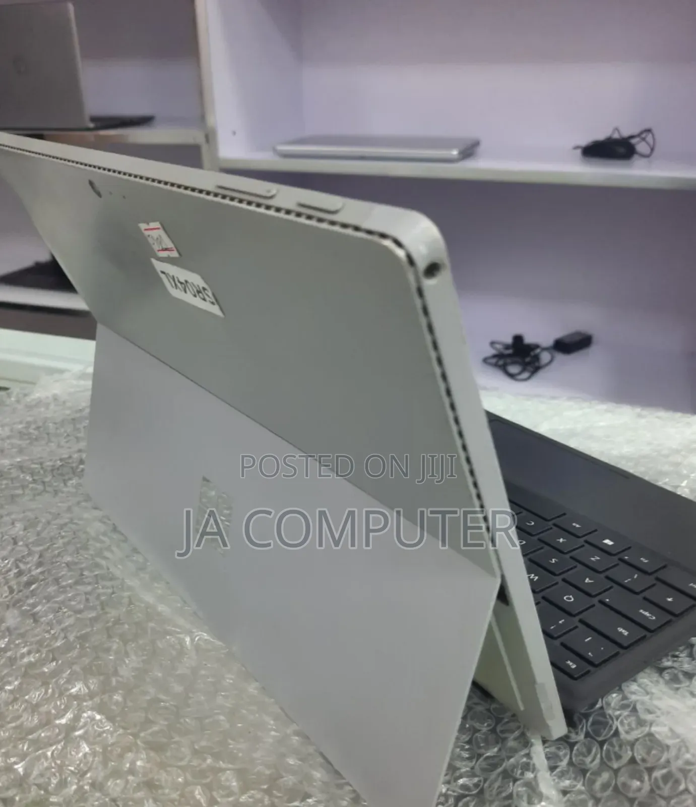 New Laptop Microsoft Surface Pro 8GB Intel Core I5 SSD 256GB