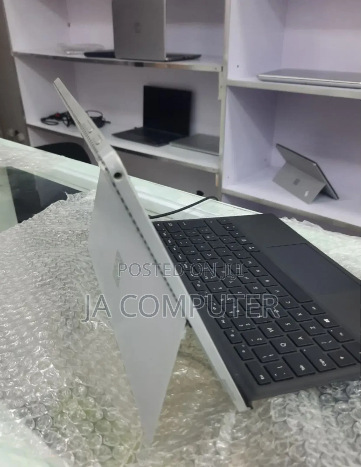 New Laptop Microsoft Surface Pro 8GB Intel Core I5 SSD 256GB