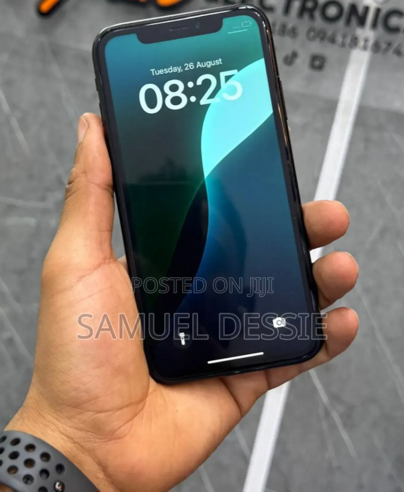 New Apple iPhone XR 64 GB