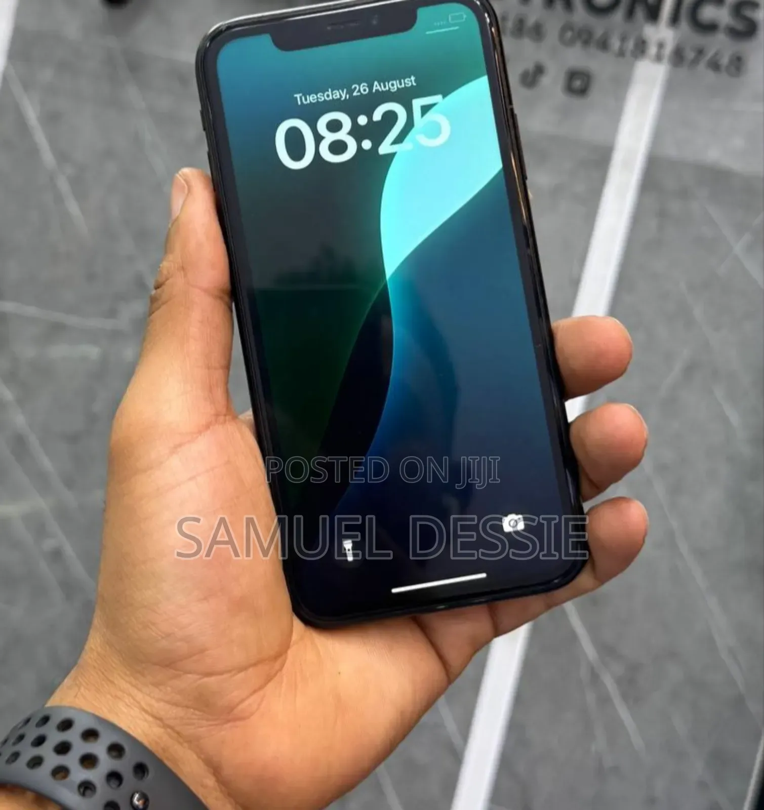 New Apple iPhone XR 64 GB