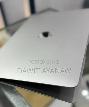 New Laptop Apple MacBook Air 2020 8GB Intel Core I5 SSD 256GB