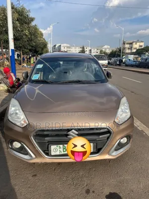 Photo - Suzuki Dzire 2021 Gold
