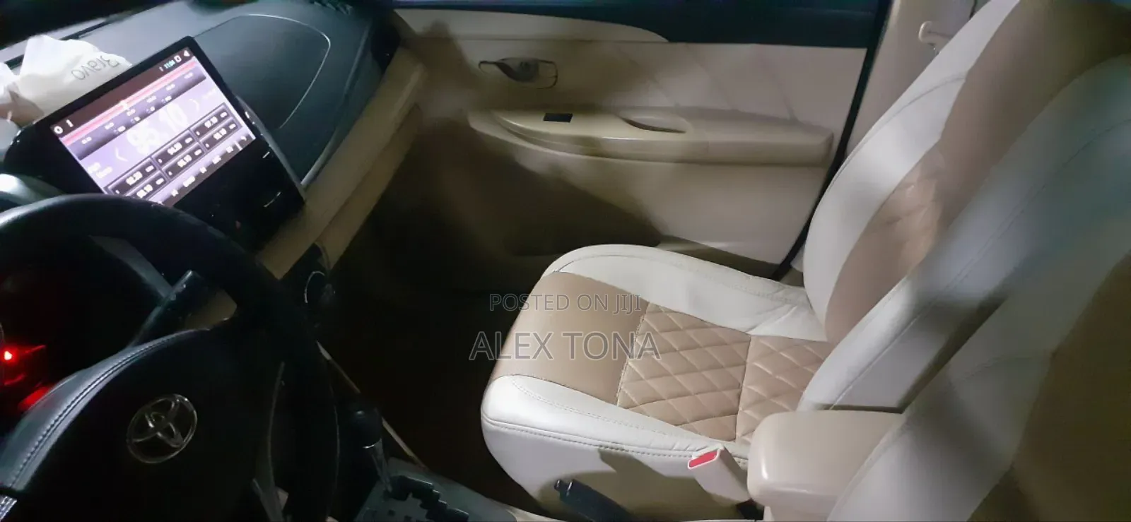 Toyota Yaris 2015 Off white