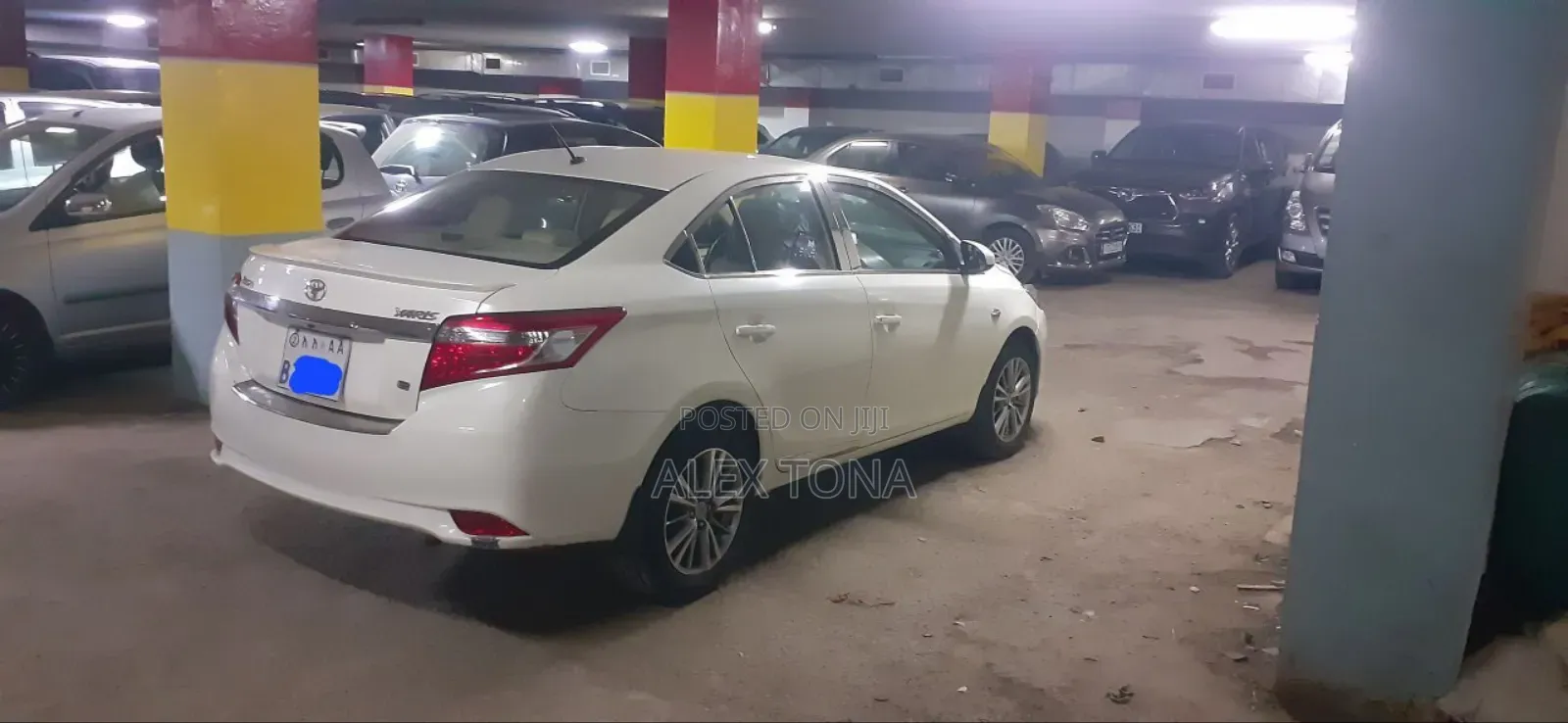 Toyota Yaris 2015 Off white