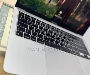 New Laptop Apple MacBook Pro M1 8GB Apple M1 SSD 256GB