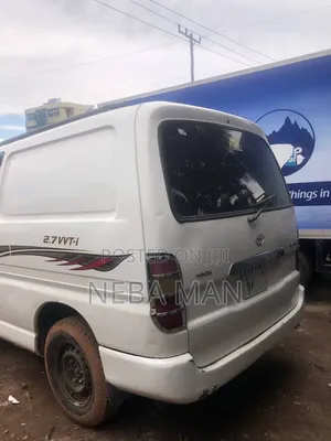 Toyota HiAce 2011 White