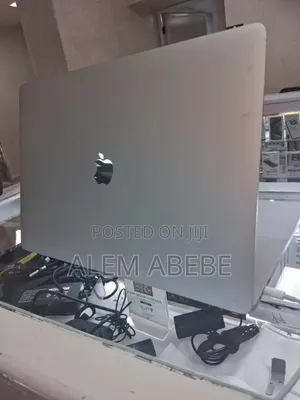 New Laptop Apple MacBook Pro 2019 16GB Apple M1 Pro SSD 512GB