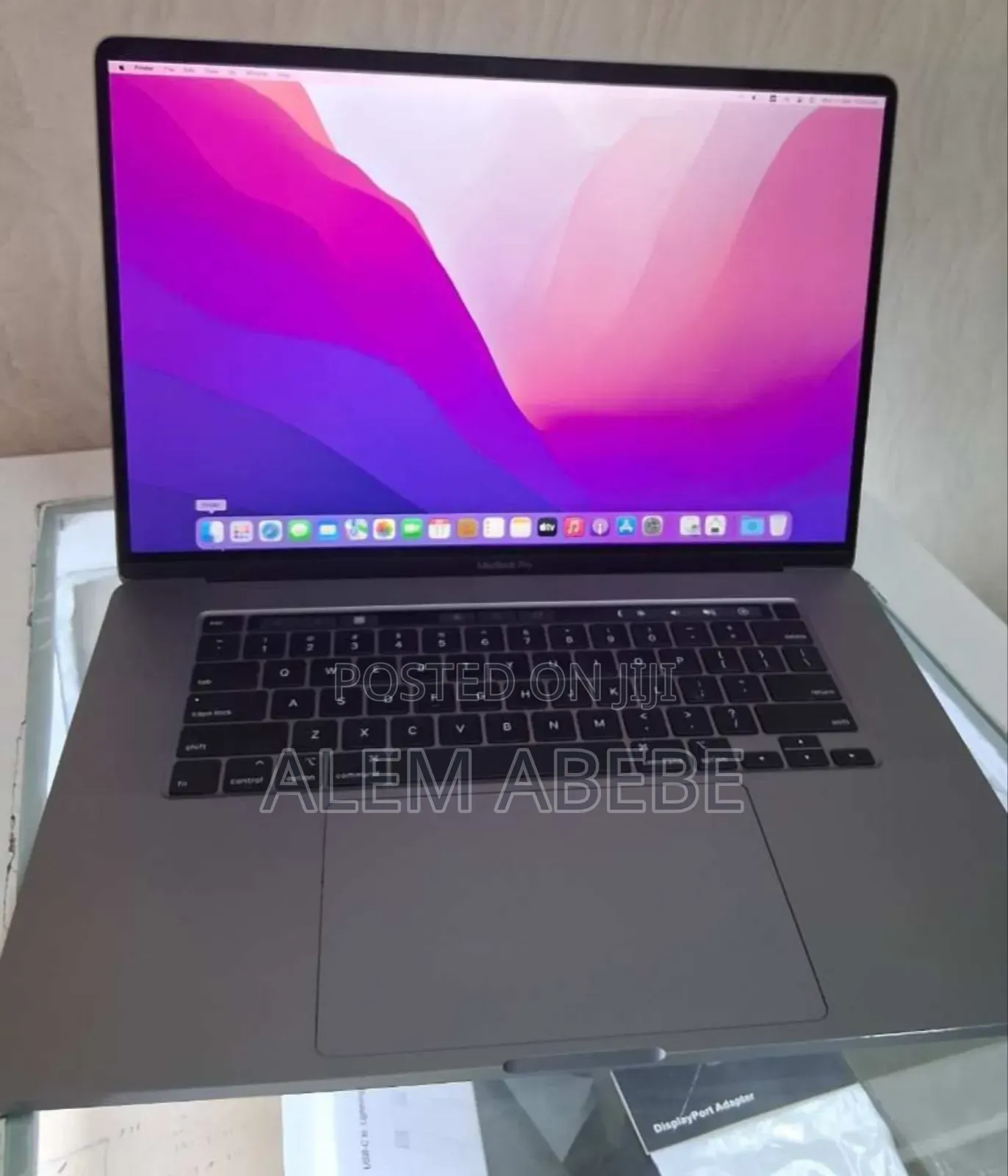 New Laptop Apple MacBook Pro 2019 16GB Apple M1 Pro SSD 512GB