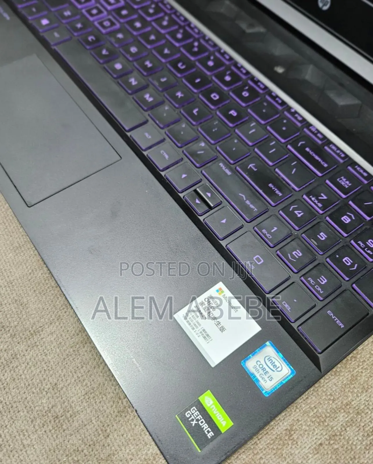 New Laptop HP Pavilion 15 8GB Intel Core I5 SSHD+SSD 750GB