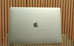 New Laptop Apple MacBook Pro 2019 16GB Intel Core I7 SSD 512GB