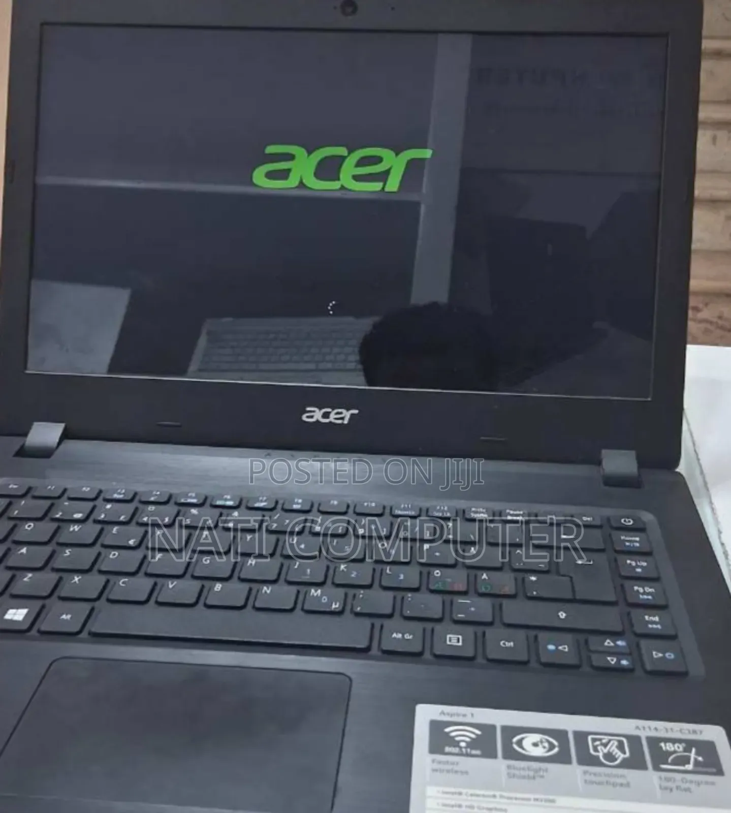 New Laptop Apple MacBook Pro 2019 4GB Intel Core I7 SSD 128GB