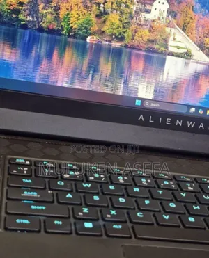 New Laptop Dell Alienware M17X 16GB AMD Ryzen 7 SSD 1T