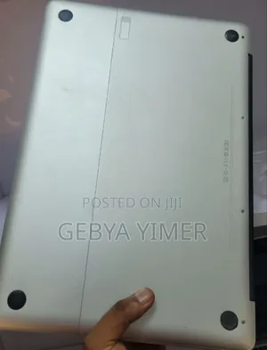 New Laptop Apple MacBook 8GB Intel Core M2 SSD 4T