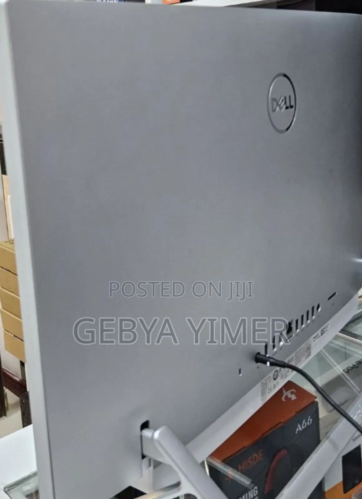 New Laptop Dell Inspiron 27 7710 12GB Intel Core I7 SSD 512GB