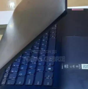 New Laptop Lenovo Ideapad 3-14iil05 8GB Intel Core I3 SSD 256GB