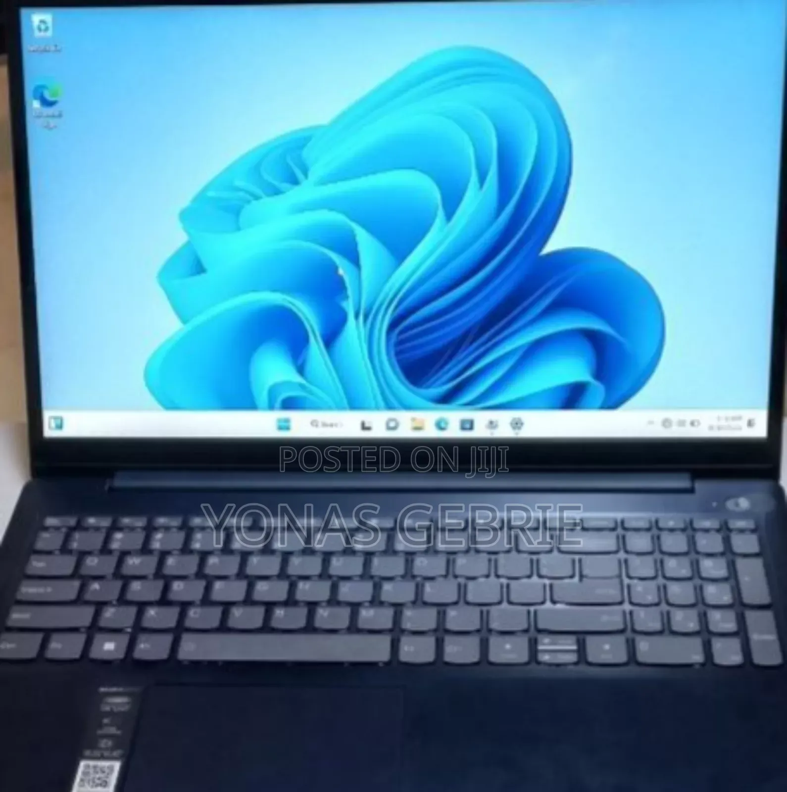 New Laptop Lenovo Ideapad 3-14iil05 8GB Intel Core I3 SSD 256GB