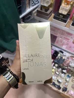 Photo - Lattafa Eclaire