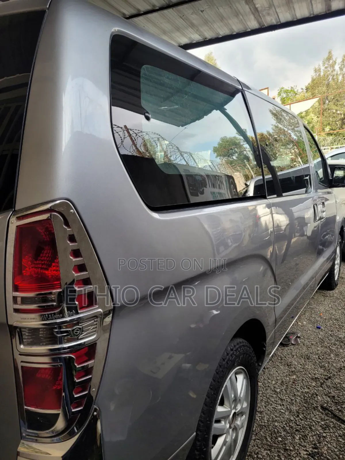 Hyundai Starex 2016 Silver