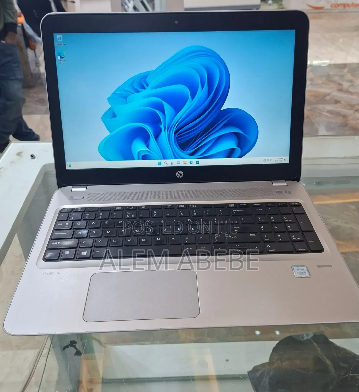 New Laptop HP ProBook 450 G4 8GB Intel Core I7 SSD 1T