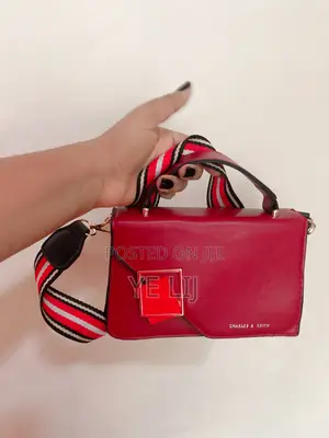 Photo - Fashion Hand Bags