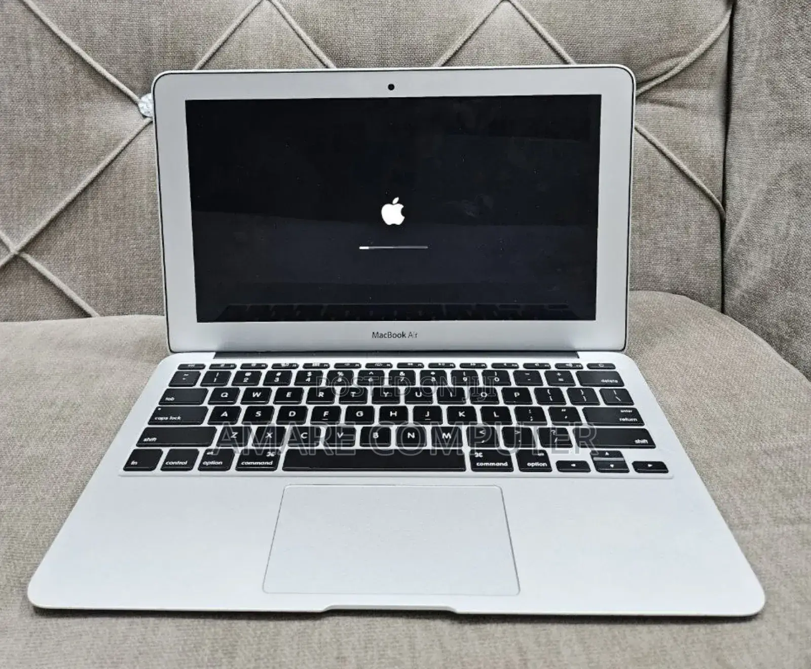 New Laptop Apple MacBook Pro 2015 8GB Intel Core I5 SSD 128GB