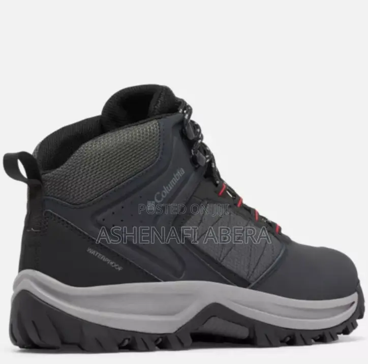 Columbia Men's Transverse Waterproof Hiking Shoe